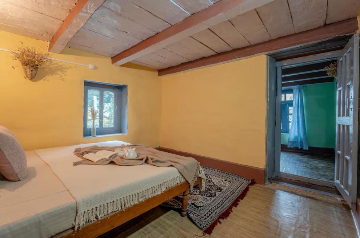 Hotel Mountain Eyrie à Banjār Extérieur photo