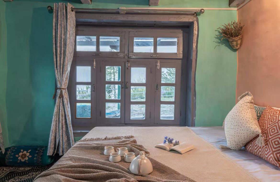 Hotel Mountain Eyrie à Banjār Extérieur photo