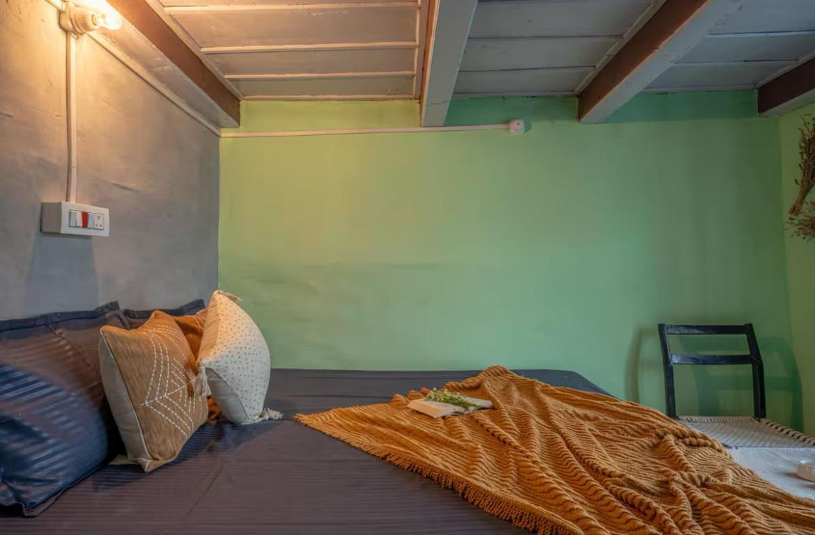 Hotel Mountain Eyrie à Banjār Extérieur photo